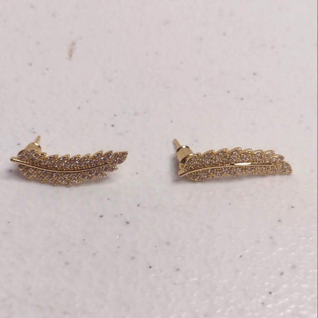 Leaf Shape Stud Earrings